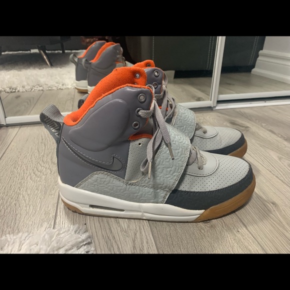Nike air yeezy. - Picture 3 of 4